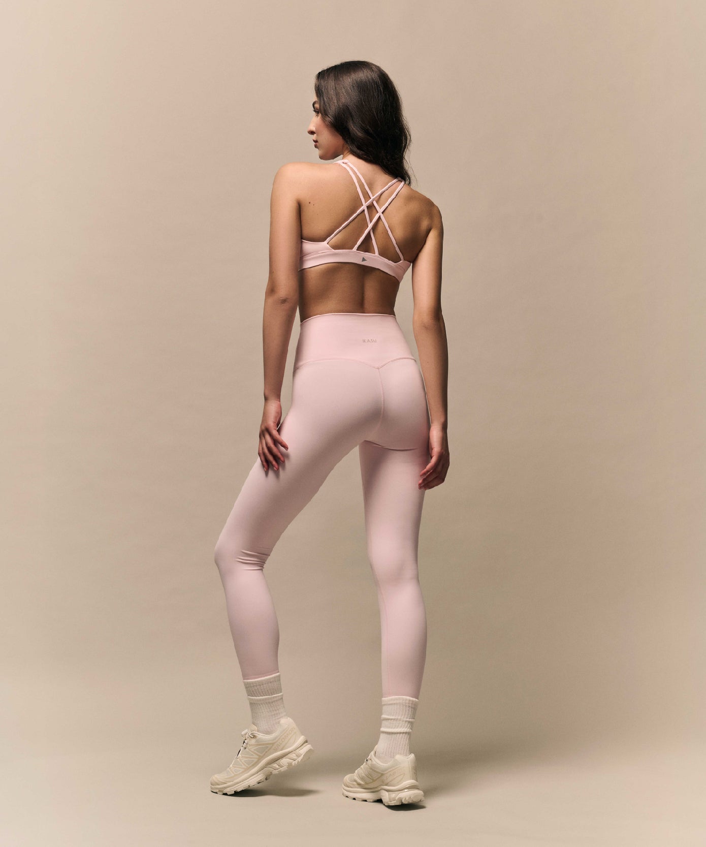 NOOR High Neck Sports Bra - IKASU Pink