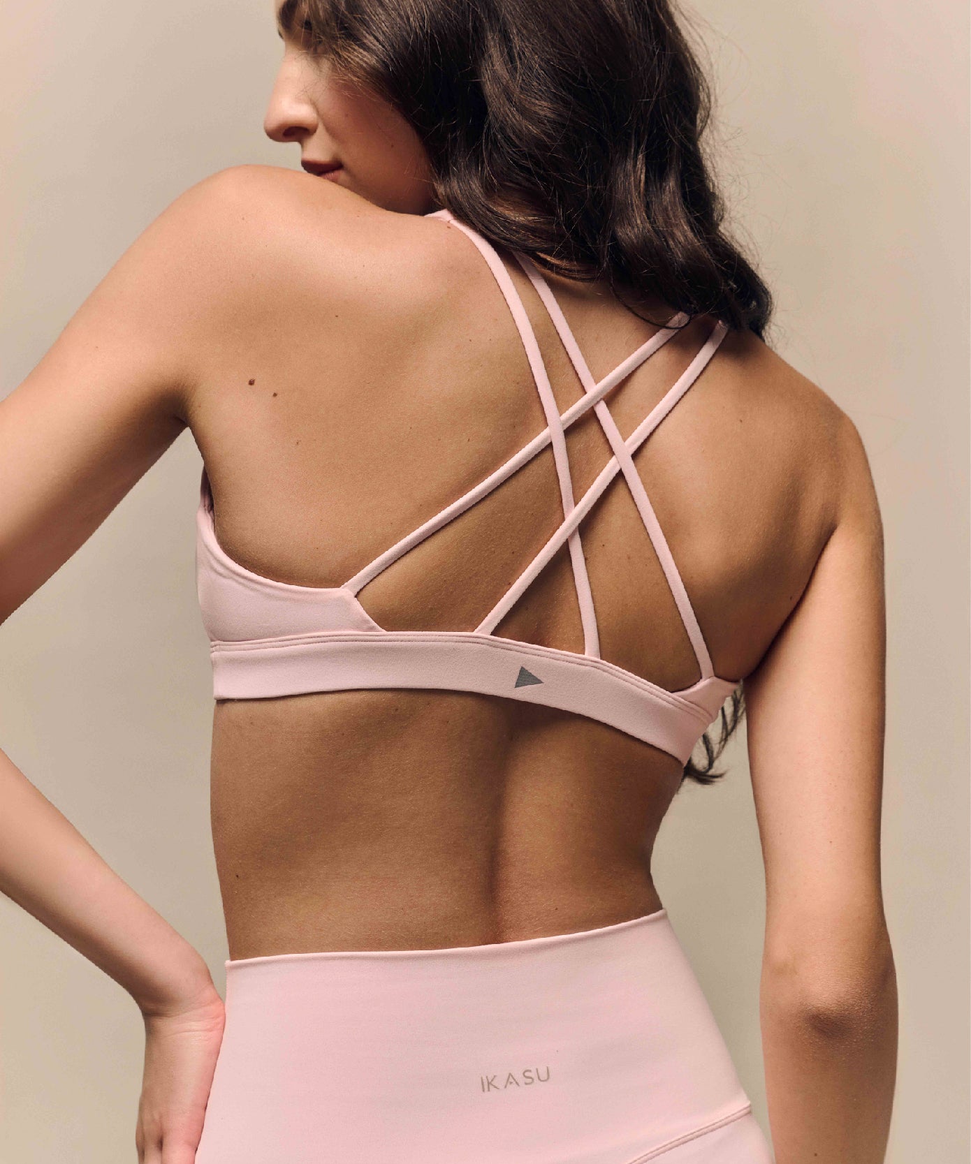 NOOR High Neck Sports Bra - IKASU Pink